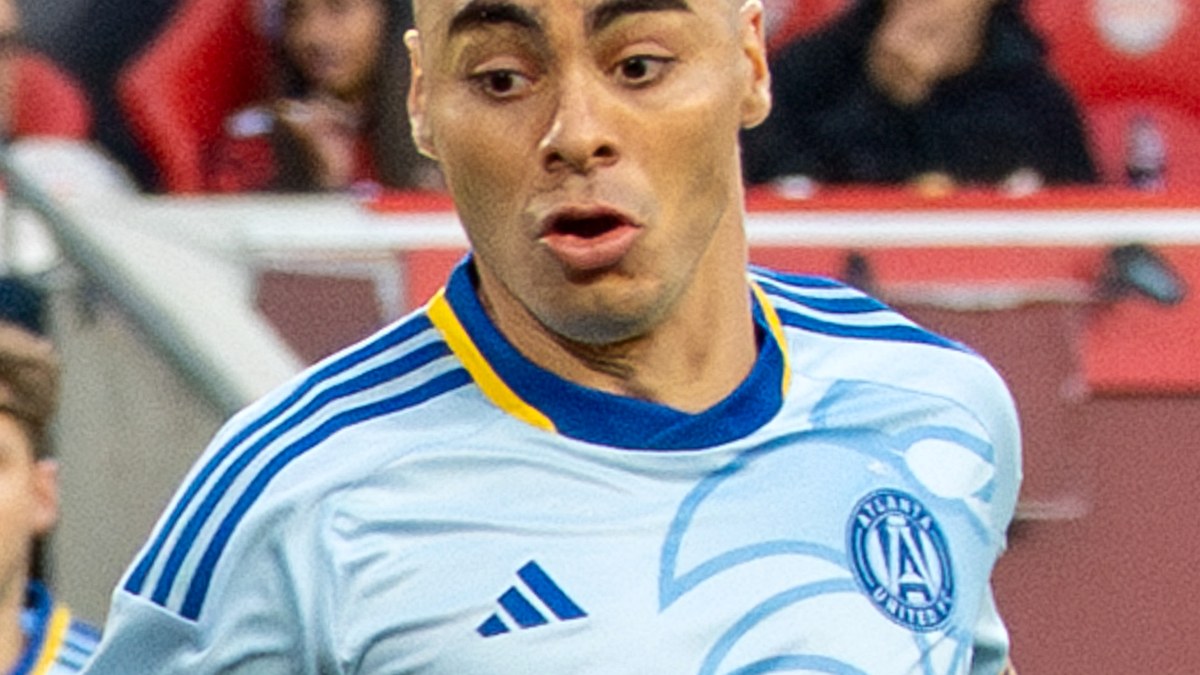 Almirón’s covering-mouth red card sends a warning through the World Cup