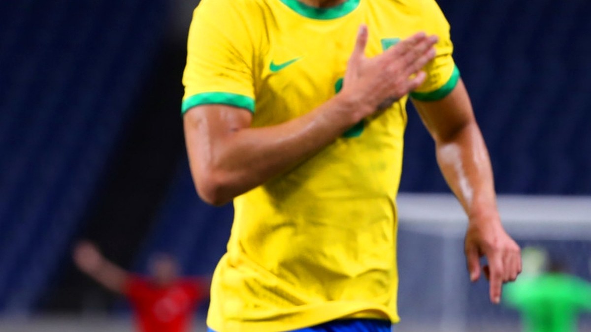 Brazil find a sharper World Cup gear, but Cunha’s night does not end the debate