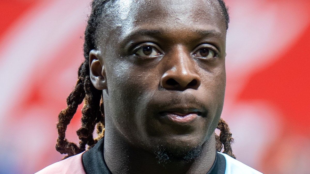 Jérémy Doku, L’Équipe et la paternité: pourquoi les excuses comptent