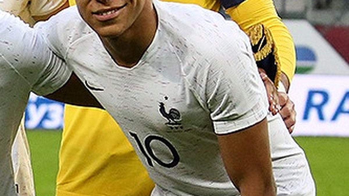 Mbappé puts France back at the centre of the Golden Boot race
