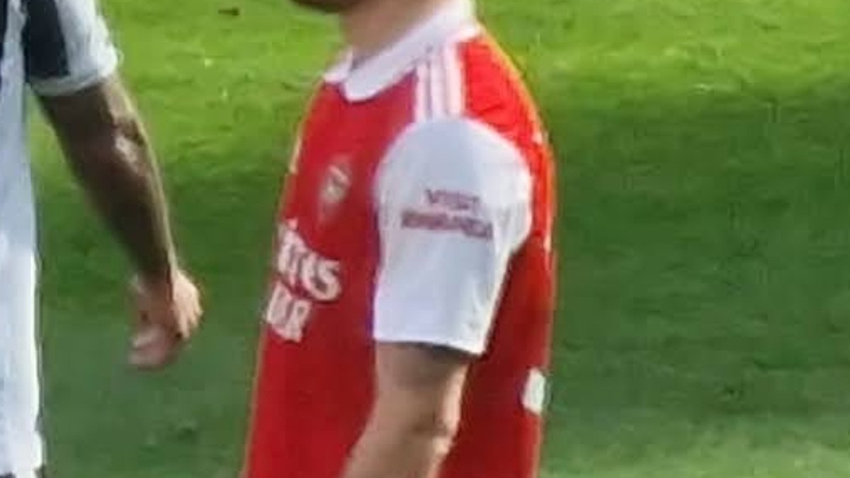 Chelsea explore Xhaka move as Sunderland hold firm on transfer stance